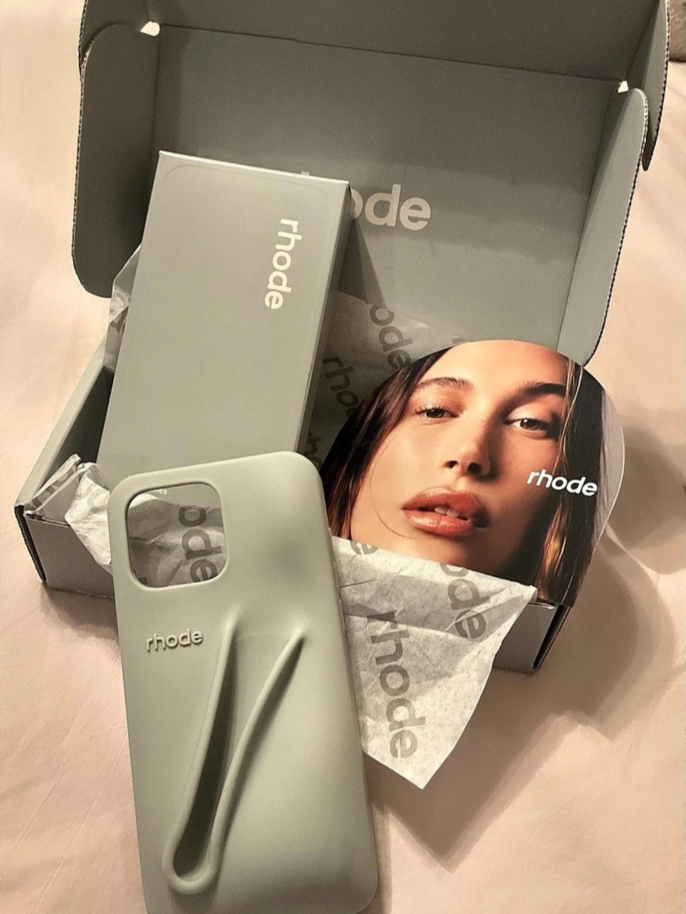 RHODE Lip iPhone 16 pro max case / Gray